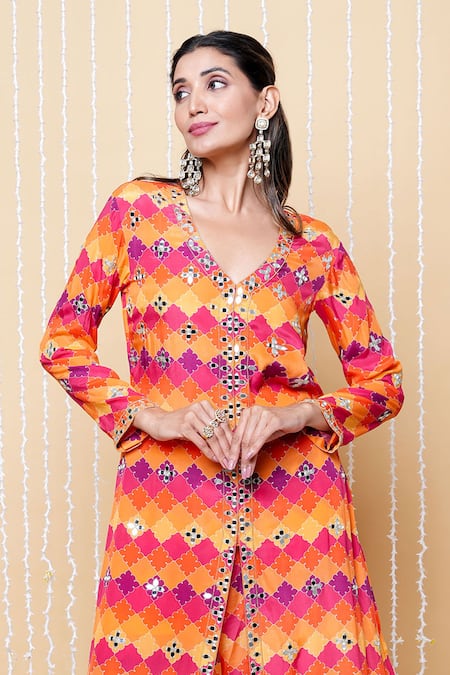 Sajeda A Lehry_Orange Silk, Crepe Embroidery V-neck Designer Hand Kurta Set _Online_at_Aza_Fashions