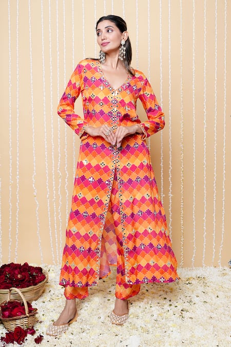 Buy_Sajeda A Lehry_Orange Silk, Crepe Embroidery V-neck Designer Hand Kurta Set _Online_at_Aza_Fashions