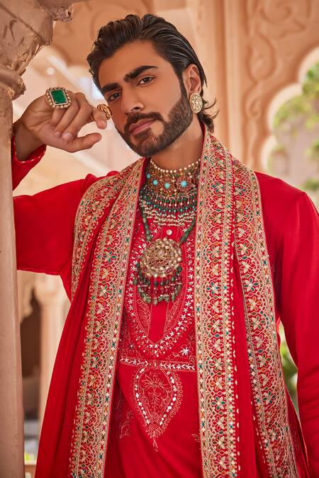 Buy_Yajy By Aditya Jain_Red Silk Embroidery Love Rage Kurta Set 