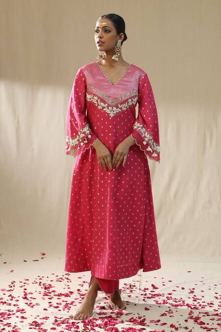 Buy_Arpita Sulakshana_Pink Chanderi Silk, Cotton, Silk, Kota Doria Embroidery, Zari Self Suit Set _Online_at_Aza_Fashions