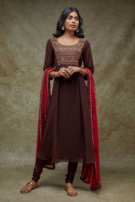 FATIZ Brown Georgette, Lycra Embroidery Round Neck Kurta Set With Dupatta 