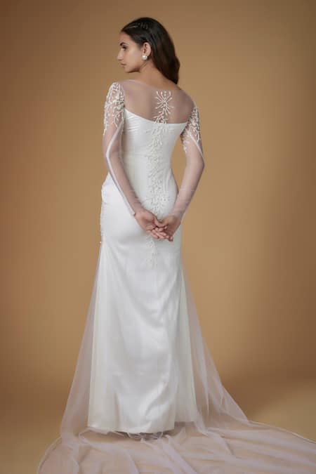 FATIZ White Embroidered Designer Gown Set 