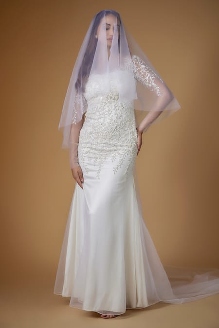 FATIZ White Tulle Embroidery Square Neck Designer Gown With Veil 