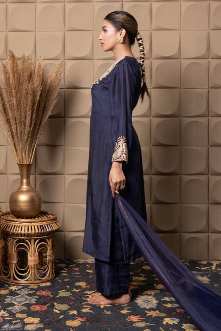 Label Flamingo By Vrinda_Blue Cotton, Silk Zari, Sequins Round Neck Zardozi Embroidered Kurta Set _Online_at_Aza_Fashions