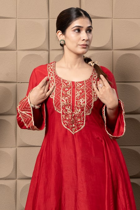Label Flamingo By Vrinda_Maroon Cotton, Silk Metallic Thread, Sequins Round Zardozi Embroidered Kurta Set _Online_at_Aza_Fashions