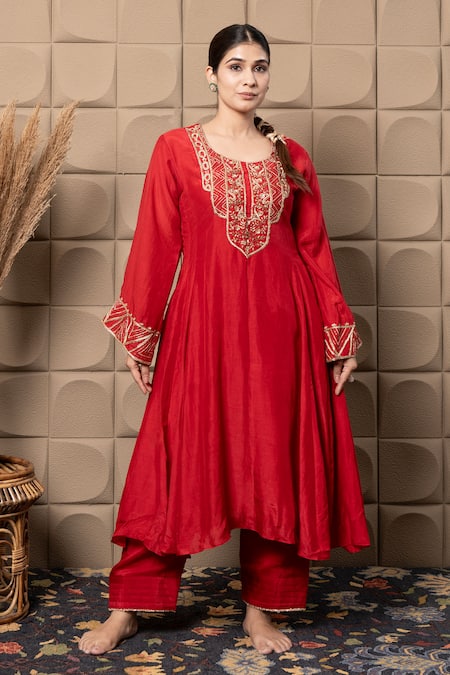 LABEL FLAMINGO BY VRINDA Maroon Cotton, Silk Metallic Thread, Sequins Round Zardozi Embroidered Kurta Set 
