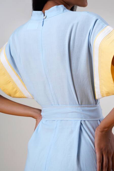 Buy Madder Much Blue Cotton V-neck Ice Handloom Jumpsuit And Belt Online at Aza Fashions Buy_Madder Much_Blue Cotton V-neck Ice Handloom Jumpsuit And Belt _Online_at_Aza_Fashions