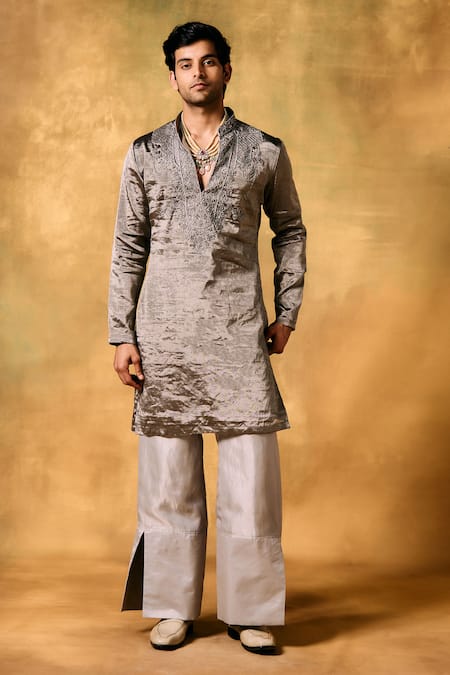 MUKTI AND KAVITH CASA Gray Tissue Embroidery Silver Mist Kurta Set 