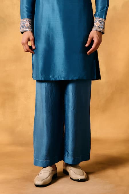 Mukti And Kavith Casa_Blue Silk Embroidery Royal Wave Kurta Set _Online_at_Aza_Fashions