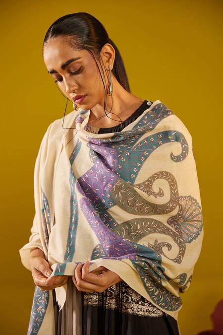 Shop_SHAZA_Multi Color Pashmina Kalamkari Border Stole_Online_at_Aza_Fashions
