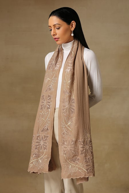SHAZA Beige Embroidered Vineyard Stole 