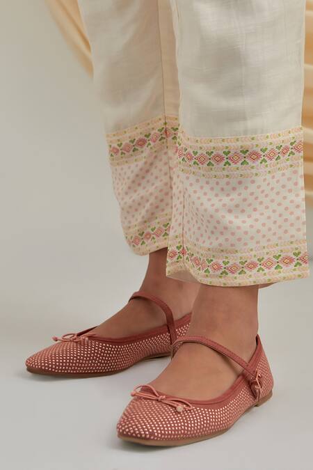 Buy_Pozruh By Aiman_Beige Linen, Vegan , Beads Split V-neck Floral Embroidered Kurta Set _Online_at_Aza_Fashions