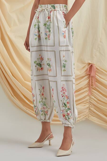 Buy_Pozruh By Aiman_White Cotton Bouquet Floral Print Trousers _Online_at_Aza_Fashions