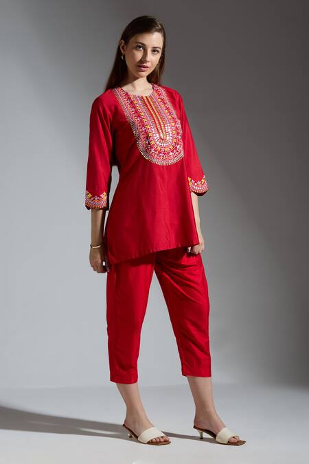 Neha Gursahani_Red Silk Embroidery Round Neck Co-ord Set _Online_at_Aza_Fashions