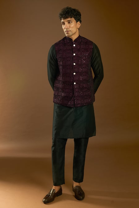 Arihant Rai Sinha Bloom Art Velvet Bundi 