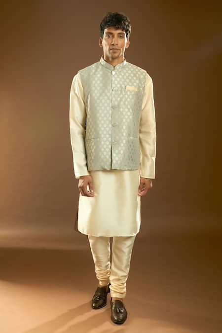 Arihant Rai Sinha_Gray Jacquard, Silk Embroidery Floral Pattern Bundi And Kurta Set _at_Aza_Fashions