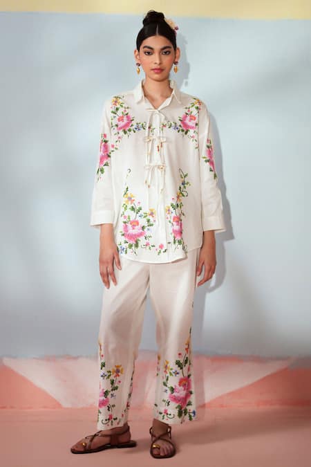 Rainas White Cotton, Linen Embroidery Collared Cross Stitch Flora Set 