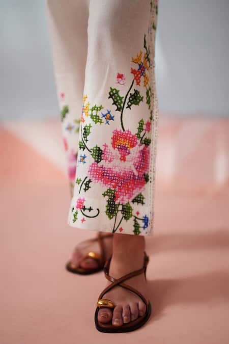 Buy_Rainas_White Cotton, Linen Embroidery Collared Cross Stitch Flora Set _Online_at_Aza_Fashions