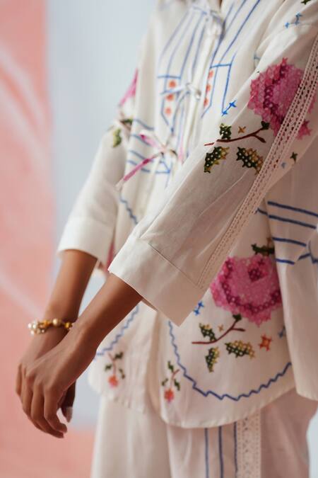 Shop Rainas White Cotton, Linen Embroidery Collared Cross Stitch Meadow Set Online at Aza Fashions Shop_Rainas_White Cotton, Linen Embroidery Collared Cross Stitch Meadow Set _Online_at_Aza_Fashions