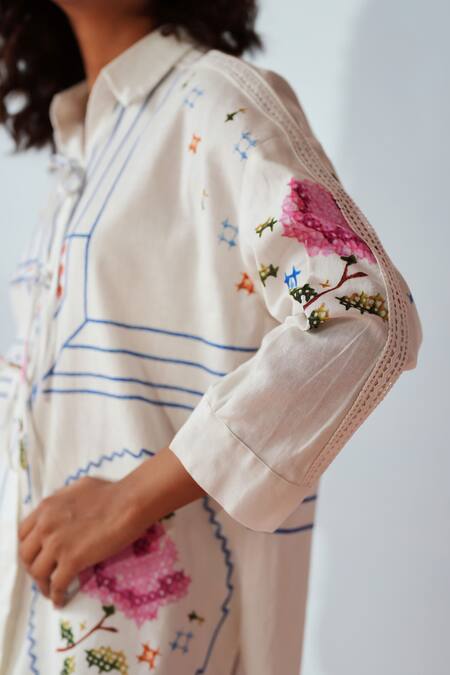 Buy Rainas White Cotton, Linen Embroidery Collared Cross Stitch Meadow Set Buy_Rainas_White Cotton, Linen Embroidery Collared Cross Stitch Meadow Set