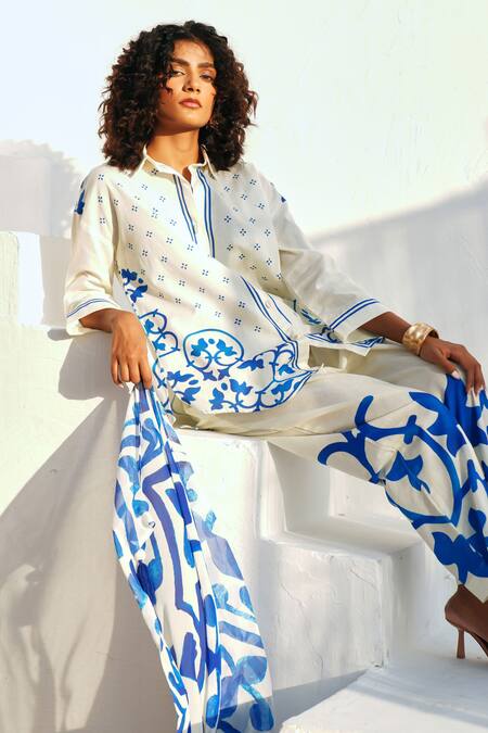 Buy_Rainas_White Cotton, Linen Embroidery Collared Blue Mirage Set 