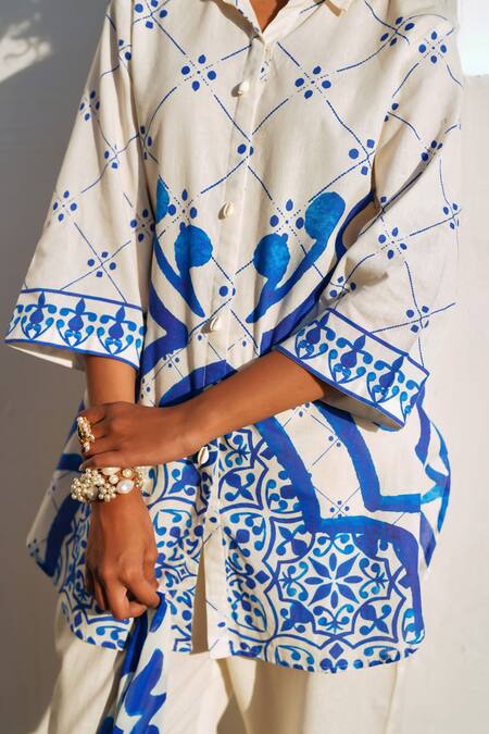 Buy Rainas Beige Cotton, Linen Embroidery Collared Turkish Whisper Set Buy_Rainas_Beige Cotton, Linen Embroidery Collared Turkish Whisper Set