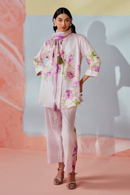 Rainas Pink Cotton, Linen Embroidery Collared Blush And Bloom Tunic Pant Set Online at Aza Fashions Rainas_Pink Cotton, Linen Embroidery Collared Blush And Bloom Tunic Pant Set _Online_at_Aza_Fashions