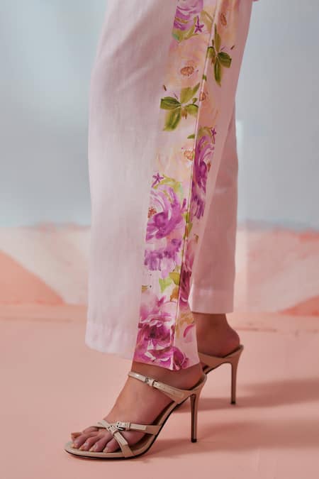 Rainas Pink Cotton, Linen Embroidery Collared Blush And Bloom Tunic Pant Set at Aza Fashions Rainas_Pink Cotton, Linen Embroidery Collared Blush And Bloom Tunic Pant Set _at_Aza_Fashions