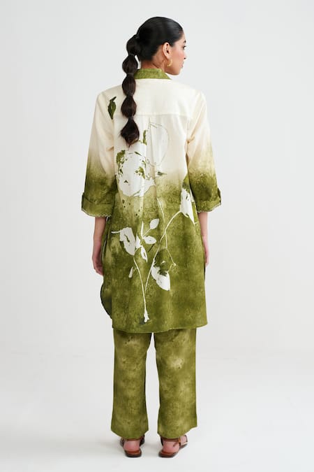 Shop_Rainas_Green Cotton, Linen Collared Verdant Charm Kurta And Pant Set _at_Aza_Fashions