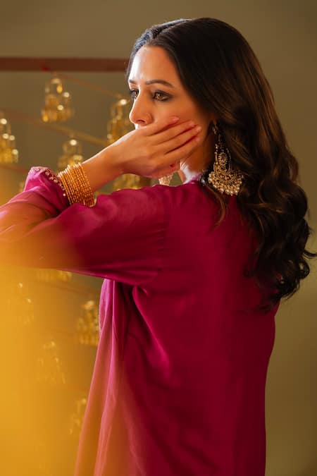 Rashi Jain Magenta Chanderi Kurta Pant Dupatta Set 