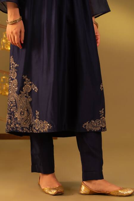 Shop_Rashi Jain_Navy Chanderi, Organza Embroidery V-neck And Mustard Kurta Set _Online_at_Aza_Fashions