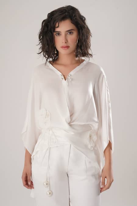 ATBW White Modal, Satin Applique V-neck Shirt 