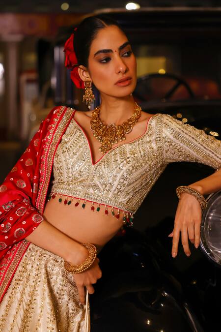 Sabe Gold Tissue, Silk Sequins, Beads, Embroidery V-neck Designer Safa Lehenga Set Online at Aza Fashions Sabe_Gold Tissue, Silk Sequins, Beads, Embroidery V-neck Designer Safa Lehenga Set _Online_at_Aza_Fashions