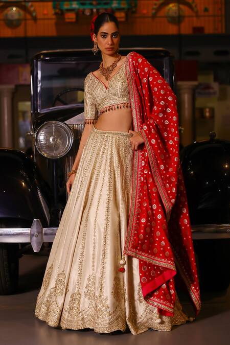 Buy Sabe Gold Tissue, Silk Sequins, Beads, Embroidery V-neck Designer Safa Lehenga Set Online at Aza Fashions Buy_Sabe_Gold Tissue, Silk Sequins, Beads, Embroidery V-neck Designer Safa Lehenga Set _Online_at_Aza_Fashions