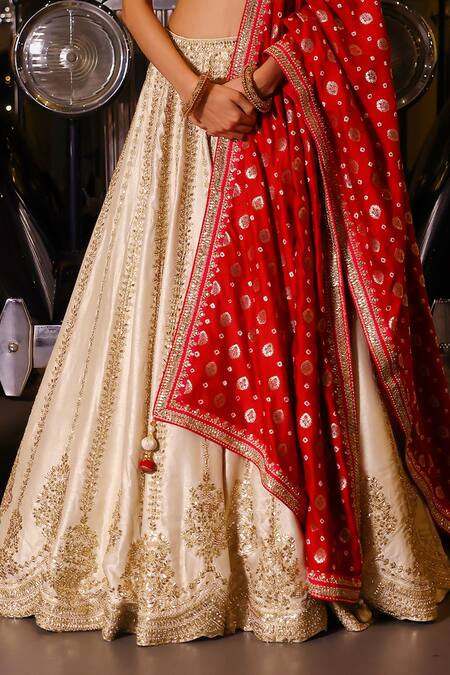 Shop Sabe Gold Tissue, Silk Sequins, Beads, Embroidery V-neck Designer Safa Lehenga Set Online at Aza Fashions Shop_Sabe_Gold Tissue, Silk Sequins, Beads, Embroidery V-neck Designer Safa Lehenga Set _Online_at_Aza_Fashions