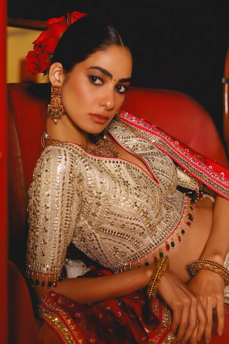 Sabe Gold Tissue, Silk Sequins, Beads, Embroidery V-neck Designer Safa Lehenga Set at Aza Fashions Sabe_Gold Tissue, Silk Sequins, Beads, Embroidery V-neck Designer Safa Lehenga Set _at_Aza_Fashions