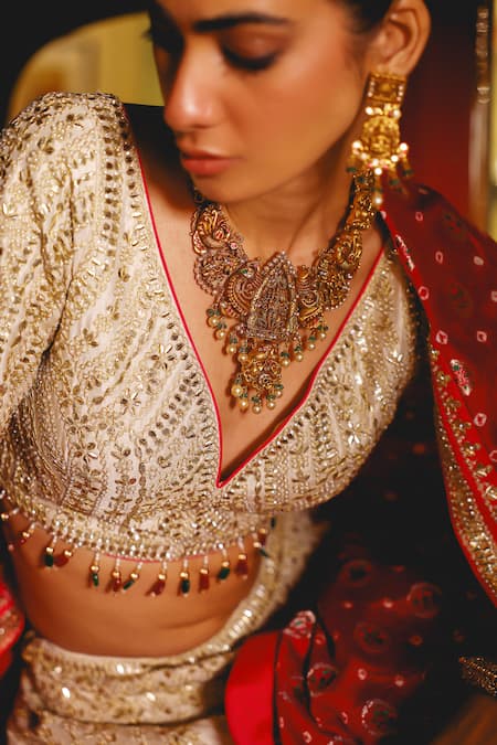 Buy Sabe Gold Tissue, Silk Sequins, Beads, Embroidery V-neck Designer Safa Lehenga Set Buy_Sabe_Gold Tissue, Silk Sequins, Beads, Embroidery V-neck Designer Safa Lehenga Set