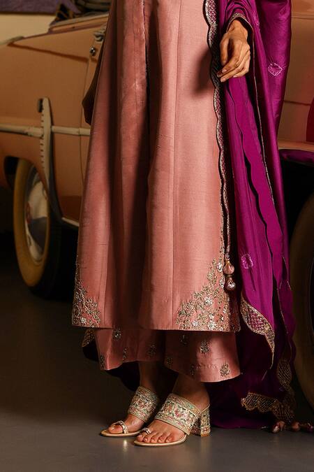 Sabe Rose Gold Silk Embroidery V-neck Designer Jazba Kurta Set Online at Aza Fashions Sabe_Rose Gold Silk Embroidery V-neck Designer Jazba Kurta Set _Online_at_Aza_Fashions