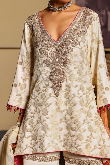 Sabe_Off White Georgette, Crepe Embroidery V-neck Designer Udaan Gharara Set _at_Aza_Fashions