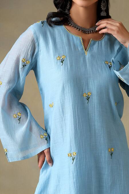 Buy_Tashee_Blue Chanderi, Cotton Embroidery Split V-neck Powder Kurta And Pant Set _Online_at_Aza_Fashions