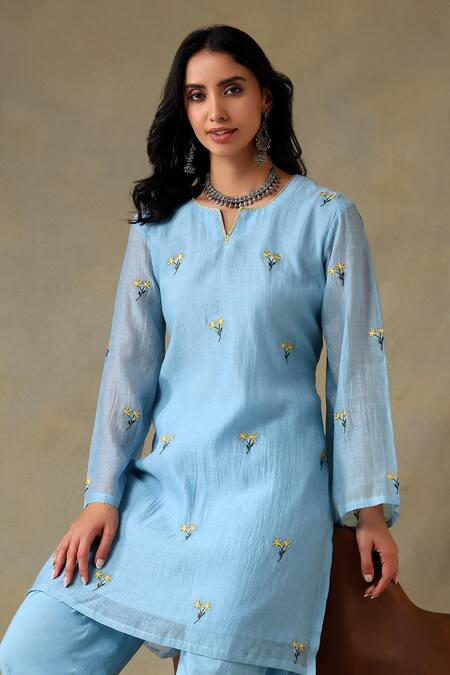 Tashee_Blue Chanderi, Cotton Embroidery Split V-neck Powder Kurta And Pant Set _at_Aza_Fashions