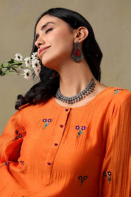 Tashee_Orange Chanderi, Cotton Embroidery Round Neck Kurta Pant Set _Online_at_Aza_Fashions