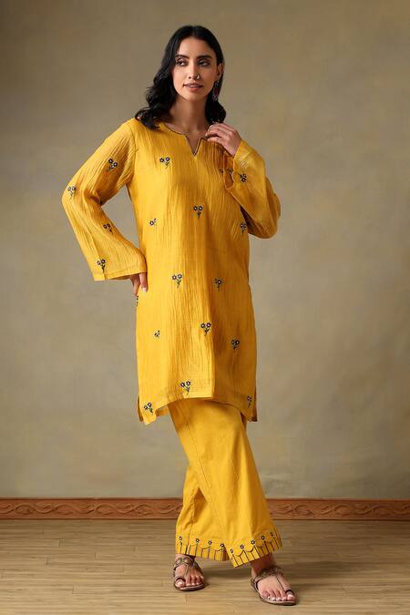 Shop_Tashee_Yellow Chanderi, Cotton Embroidery Split V-neck Kurta Set _Online_at_Aza_Fashions