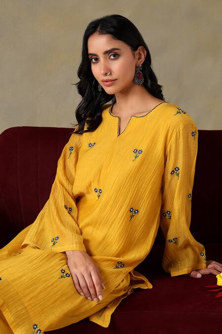 Tashee_Yellow Chanderi, Cotton Embroidery Split V-neck Kurta Set _at_Aza_Fashions