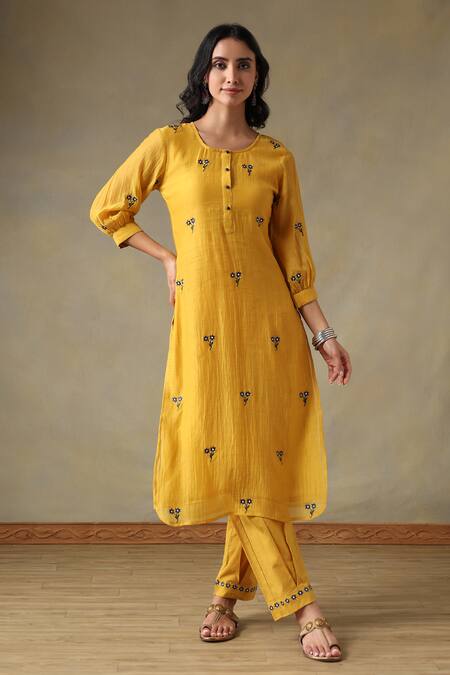 Tashee_Yellow Chanderi, Cotton Embroidery Round Neck Kurta With Pant Set _Online_at_Aza_Fashions