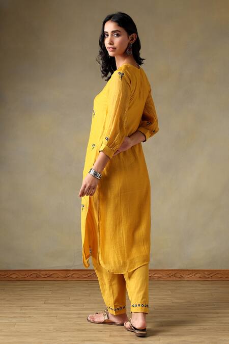 Tashee_Yellow Chanderi, Cotton Embroidery Round Neck Kurta With Pant Set _at_Aza_Fashions