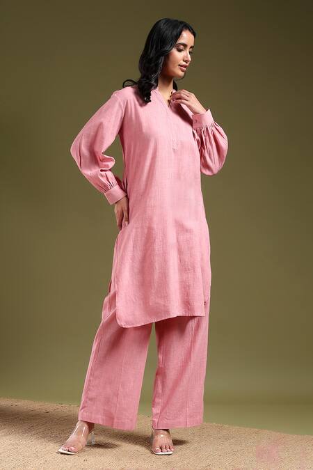 Buy_Tashee_Pink Linen Mandarin Collar Kurta With Pant _Online_at_Aza_Fashions