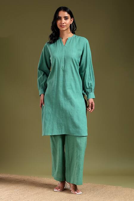 Buy_Tashee_Green Linen Split V-neck Sage Kurta And Pant Set _Online_at_Aza_Fashions