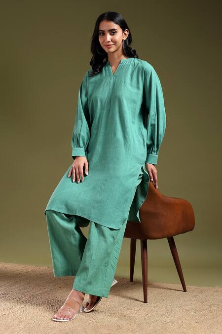 Tashee_Green Linen Split V-neck Sage Kurta And Pant Set _at_Aza_Fashions