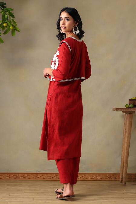 Buy_Tashee_Rust Cotton Embroidery Round Neck, Slub Kurta Set _Online_at_Aza_Fashions